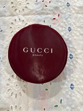 NEW Gucci Beauty Coin Purse 👛